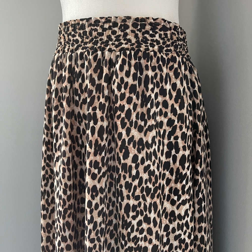 ✨LAST CHANCE✨ LOFT Leopard Print Smocked Pull On Maxi Skirt - Picture 3 of 5